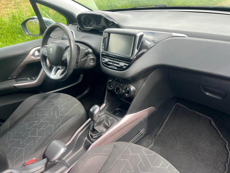 PEUGEOT 2008 1.2 82CH STYLE 2016