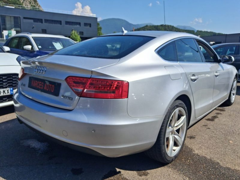 AUDI A5 SPORTBACK  2.0 TDI 143 CV AMBITION LUXE MULTITRONIC TOIT OUVRANT DISTRIBUTION OK  2010
