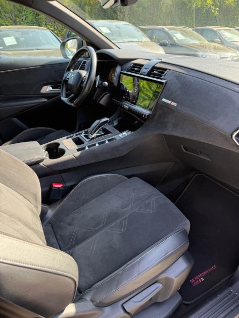DS DS7 2.0 HDI 180 PERFORMANCE LINE BA 2018