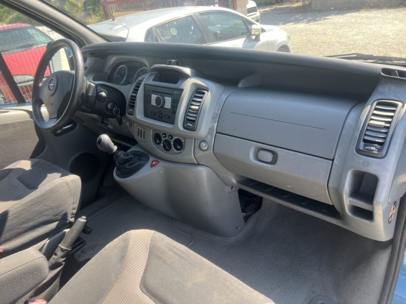 OPEL VIVARO 1 TOUR C1 2.0 CDTI 115 COSMO 2007