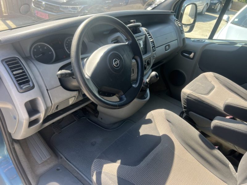 OPEL VIVARO 1 TOUR C1 2.0 CDTI 115 COSMO 2007