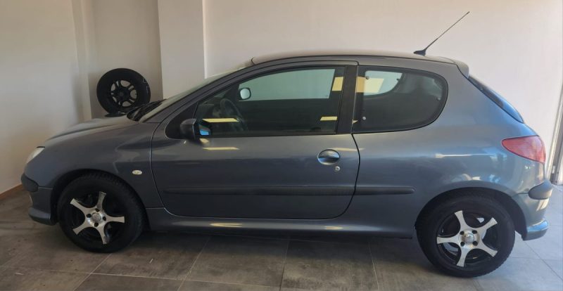 PEUGEOT 206  2007