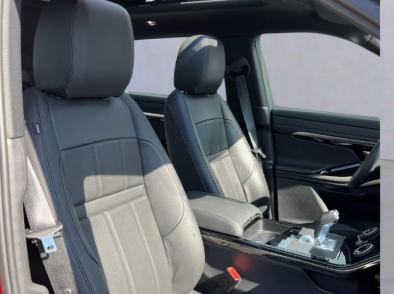 LAND ROVER RANGE ROVER EVOQUE P300E R-DYNAMIC SE 2023
