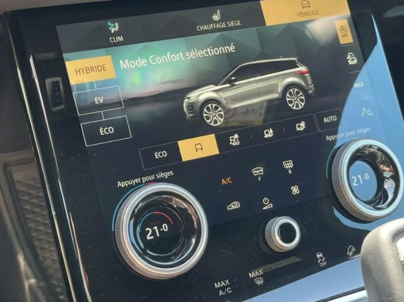LAND ROVER RANGE ROVER EVOQUE P300E R-DYNAMIC SE 2023