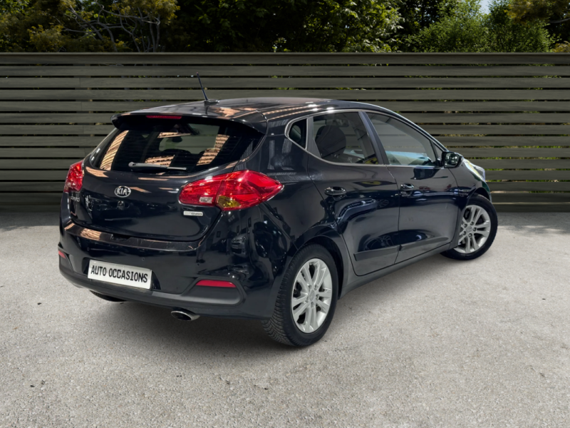 KIA CEE D 1.6 CRDI 110Ch PACK STYLE FULL OPTIONS GPS/CLIM/CAMERA