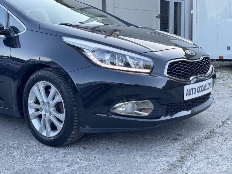 KIA CEE D 1.6 CRDI 110Ch PACK STYLE FULL OPTIONS GPS/CLIM/CAMERA