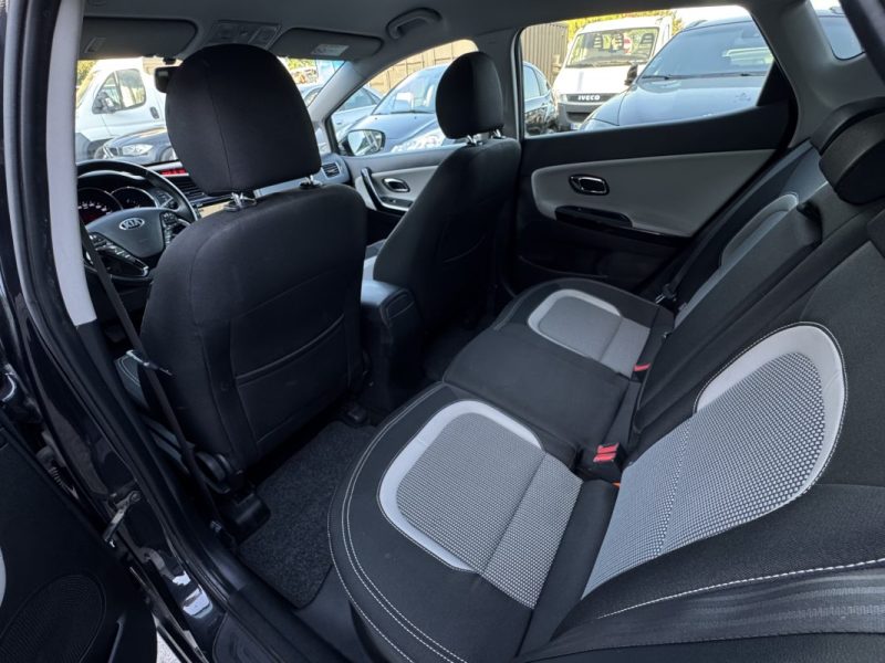 KIA CEE D 1.6 CRDI 110Ch PACK STYLE FULL OPTIONS GPS/CLIM/CAMERA