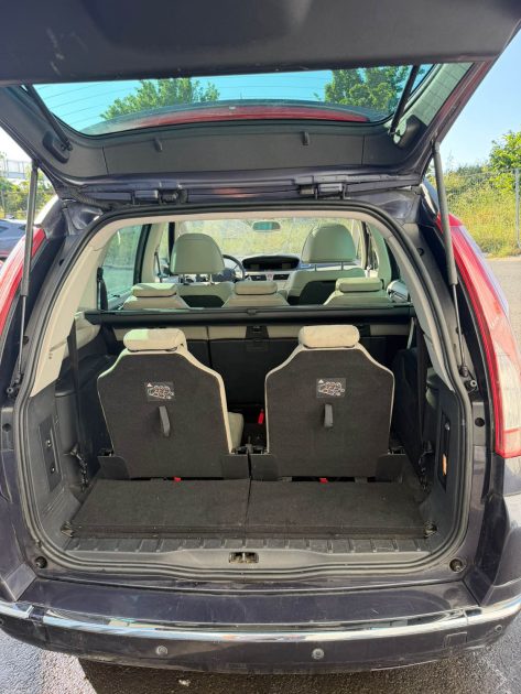 CITROEN C4 2.0 HDI 150 ch FAP MILLENIUM BMP6 7 PLACES
