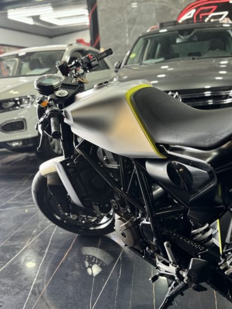 HUSQVARNA 701 VITPI  2020