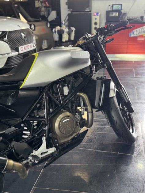 HUSQVARNA 701 VITPI  2020