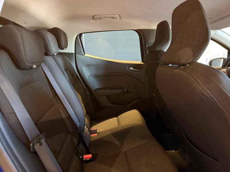 RENAULT CLIO V 1.0 TCE 100 BUSINESS 