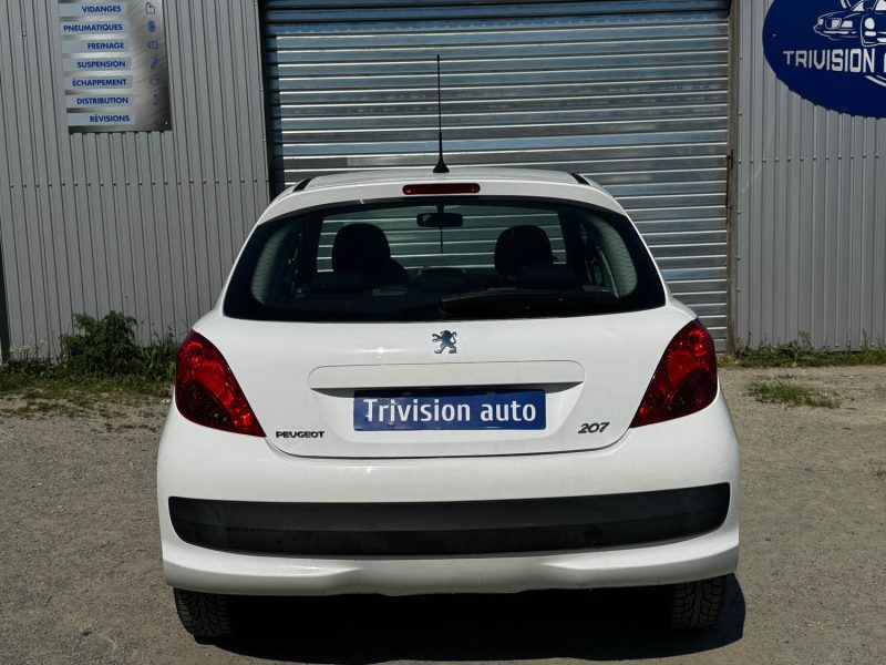 PEUGEOT 207 1.4  75CH URBAN MOVE 2009