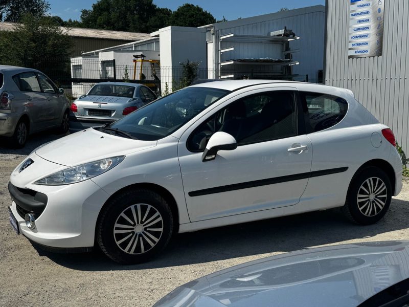 PEUGEOT 207 1.4  75CH URBAN MOVE 2009