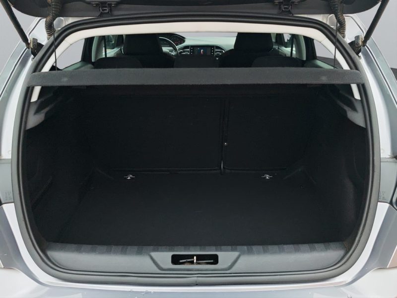 PEUGEOT 308 II 1.6 BLUEHDI 120 S&S STYLE EAT6
