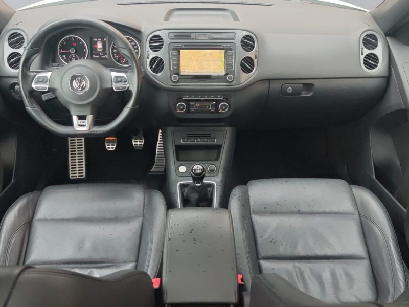 VOLKSWAGEN TIGUAN 2.0 TDI 110 BLUEMOTION TECHNOLOGY R-EXCLUSIVE