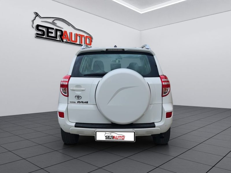 TOYOTA RAV4 150 D-4D LECAP 2WD 