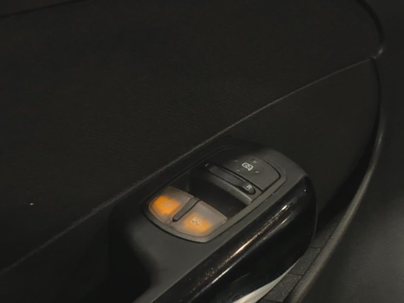 OPEL CORSA 1.6 TURBO 150CH GSI