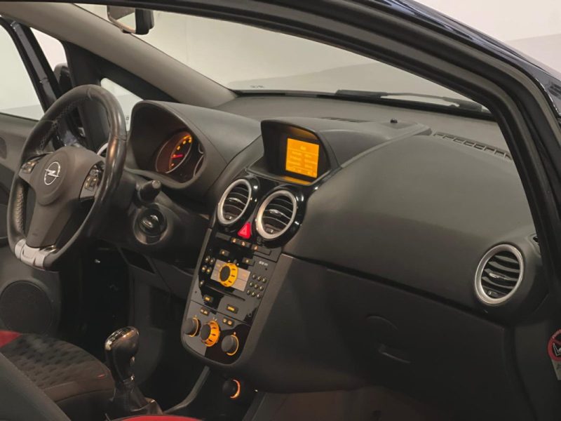 OPEL CORSA 1.6 TURBO 150CH GSI
