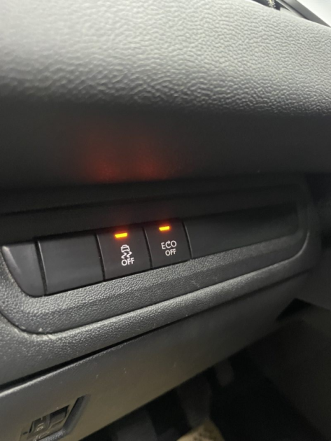 PEUGEOT 208 1.6 E-HDI 92 BVM5 ALLURE 2012