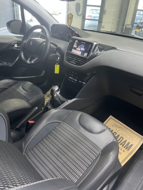 PEUGEOT 208 1.6 E-HDI 92 BVM5 ALLURE 2012