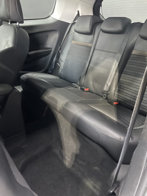 PEUGEOT 208 1.6 E-HDI 92 BVM5 ALLURE 2012