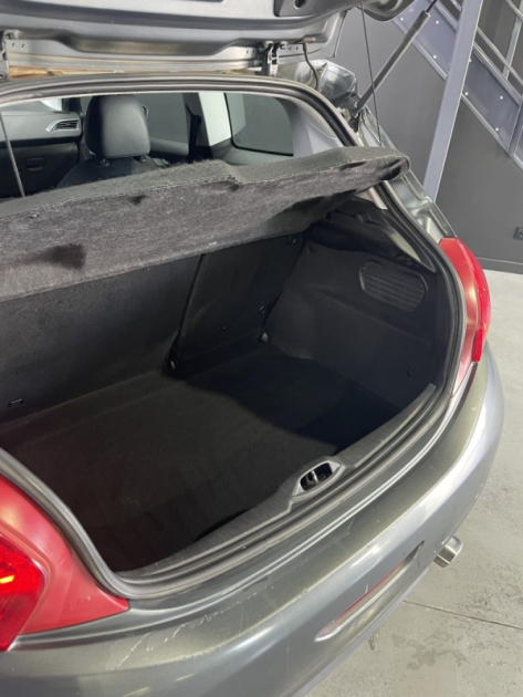PEUGEOT 208 1.6 E-HDI 92 BVM5 ALLURE 2012