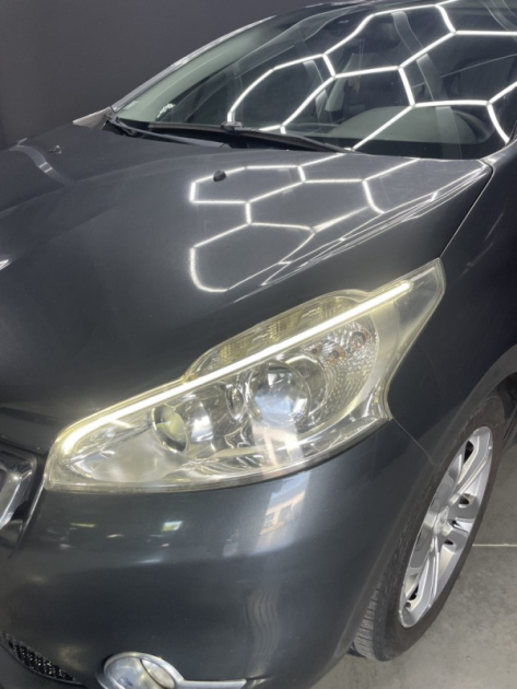 PEUGEOT 208 1.6 E-HDI 92 BVM5 ALLURE 2012