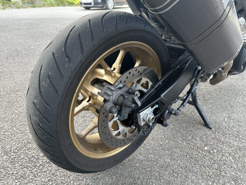 YAMAHA T-MAX 560 2024 - Ligne AKRAPOVIC