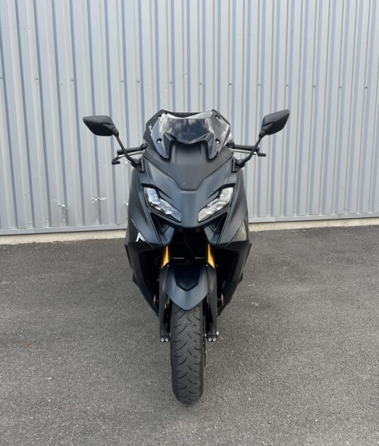 YAMAHA T-MAX 560 2024 - Ligne AKRAPOVIC