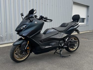 YAMAHA T-MAX 560 2024 - Ligne AKRAPOVIC