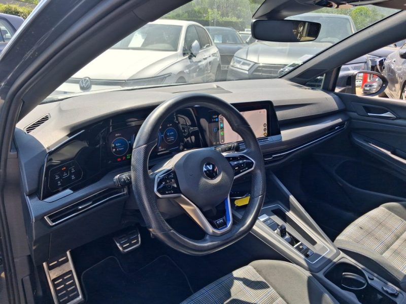 VOLKSWAGEN GOLF 8 GTE  1.4 TSI 245 CV TOIT OUVRANT PANORAMIQUE VIRTUAL COCKPIT SUIVIE COMPLET 