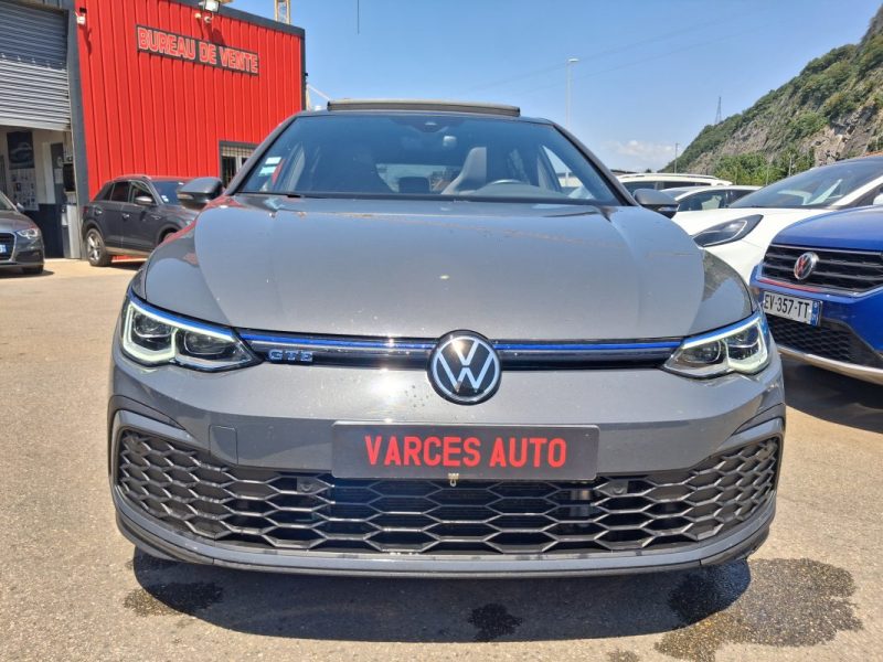 VOLKSWAGEN GOLF 8 GTE  1.4 TSI 245 CV TOIT OUVRANT PANORAMIQUE VIRTUAL COCKPIT SUIVIE COMPLET 