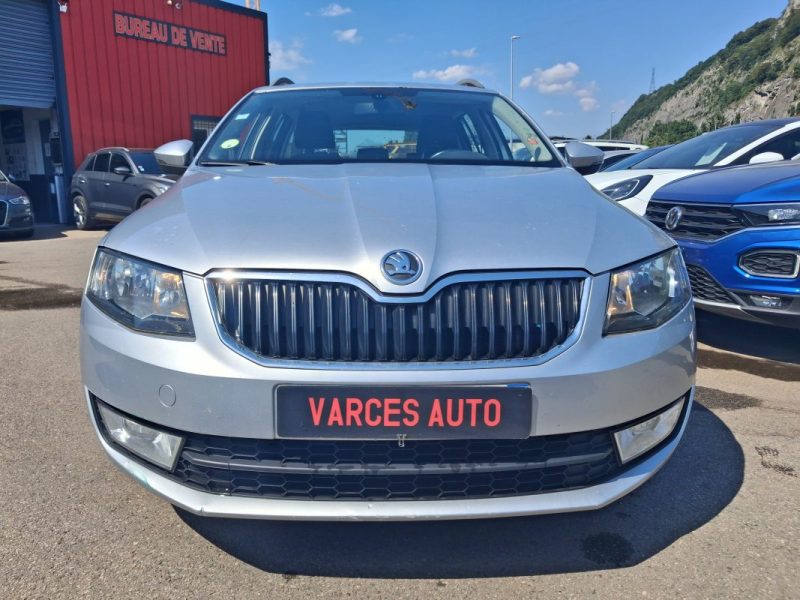 SKODA OCTAVIA COMBI  1.6 TDI 105 CV GREENTEC BVM 