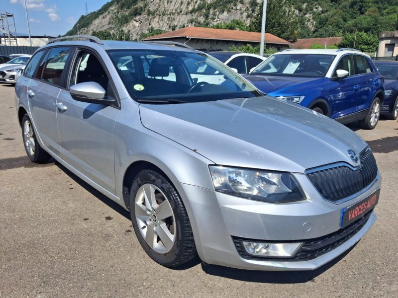 SKODA OCTAVIA COMBI  1.6 TDI 105 CV GREENTEC BVM 