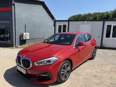 B.M.W SERIE 1  LOUNGE 2021