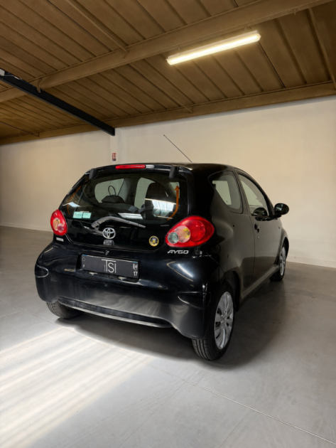 TOYOTA AYGO 1.0 68cv 