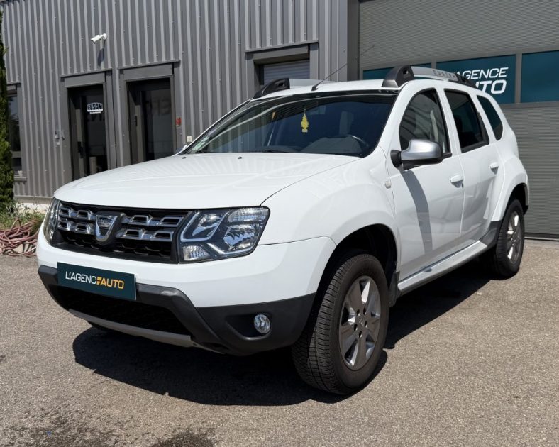 DACIA DUSTER TCE 125ch - ENTRETIENT COMPLET - Radar de recul- PRESTIGE - ATTELAGE - 2016 -