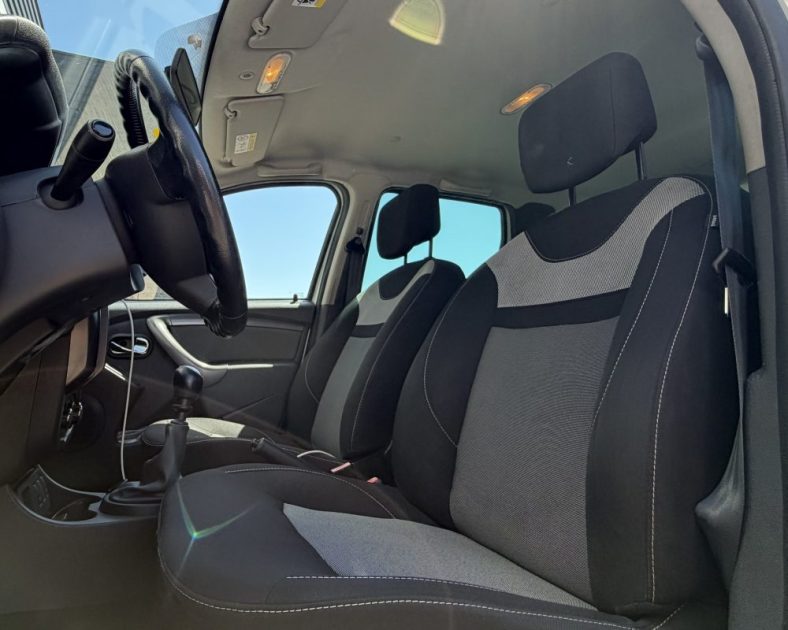 DACIA DUSTER TCE 125ch - ENTRETIENT COMPLET - Radar de recul- PRESTIGE - ATTELAGE - 2016 -