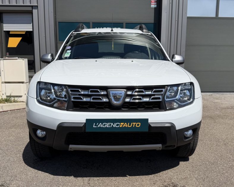 DACIA DUSTER TCE 125ch - ENTRETIENT COMPLET - Radar de recul- PRESTIGE - ATTELAGE - 2016 -