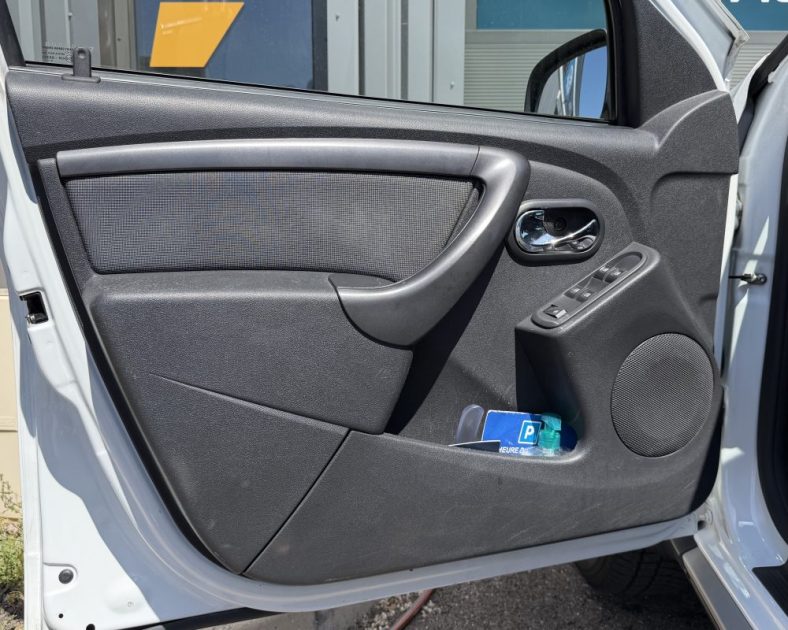 DACIA DUSTER TCE 125ch - ENTRETIENT COMPLET - Radar de recul- PRESTIGE - ATTELAGE - 2016 -