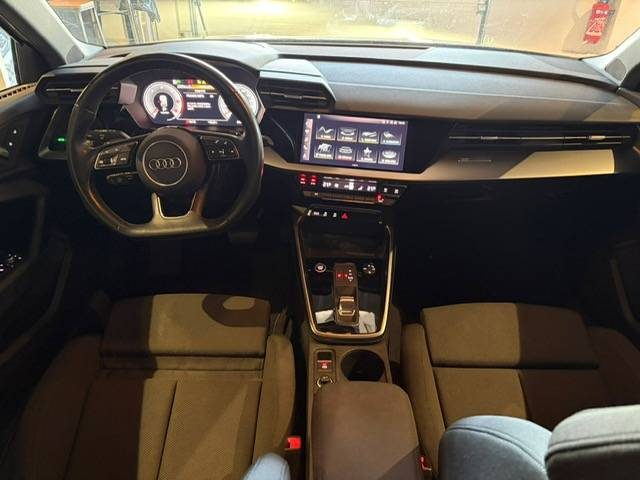 AUDI A3 30 TDI 116 S TRONIC DESIGN / ENTRETIEN AUDI 2022