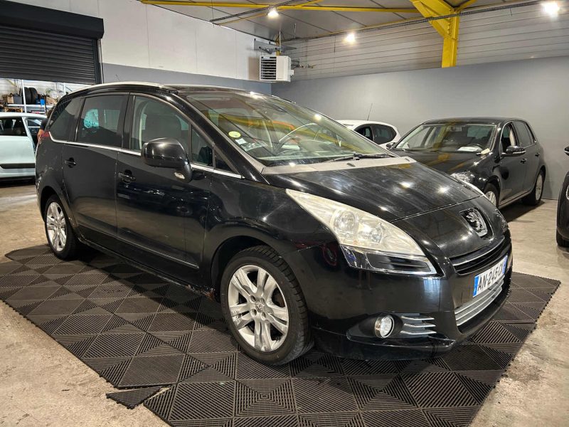 PEUGEOT 5008 2.0 HDI 150CH 