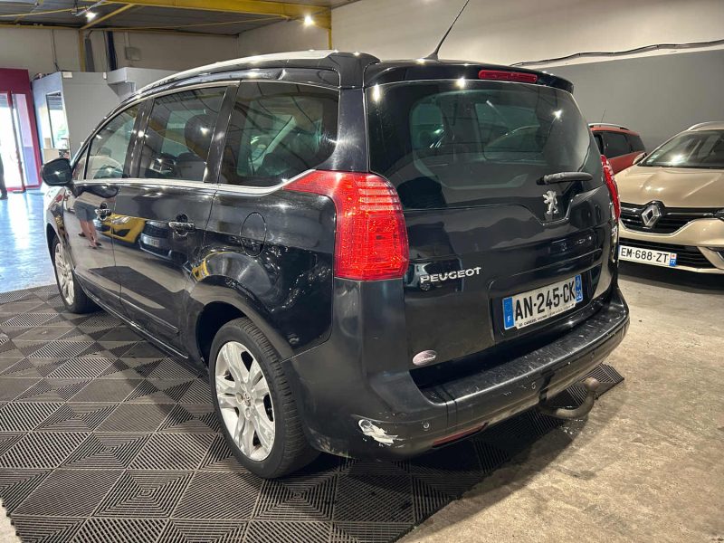 PEUGEOT 5008 2.0 HDI 150CH 