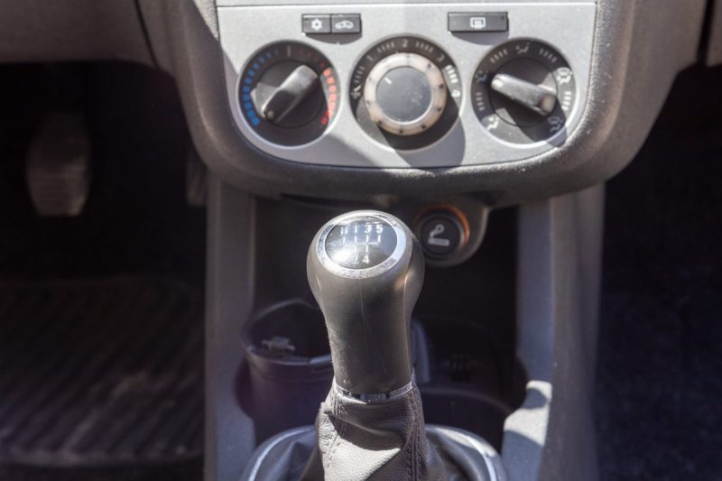 OPEL CORSA 1.3 CDTI 75 COOL LINE 2 2012