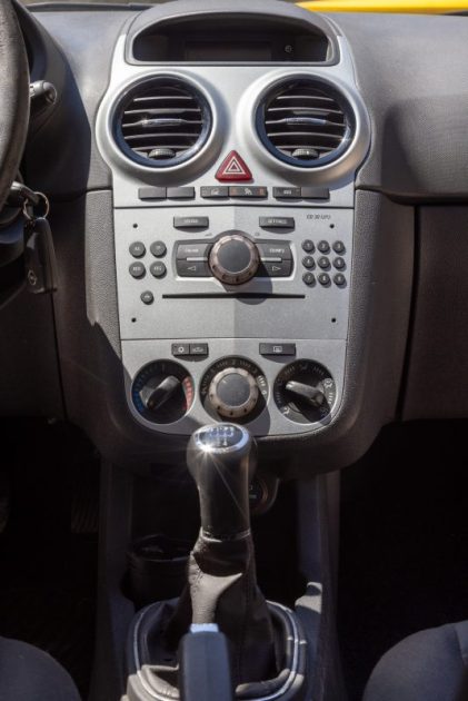 OPEL CORSA 1.3 CDTI 75 COOL LINE 2 2012