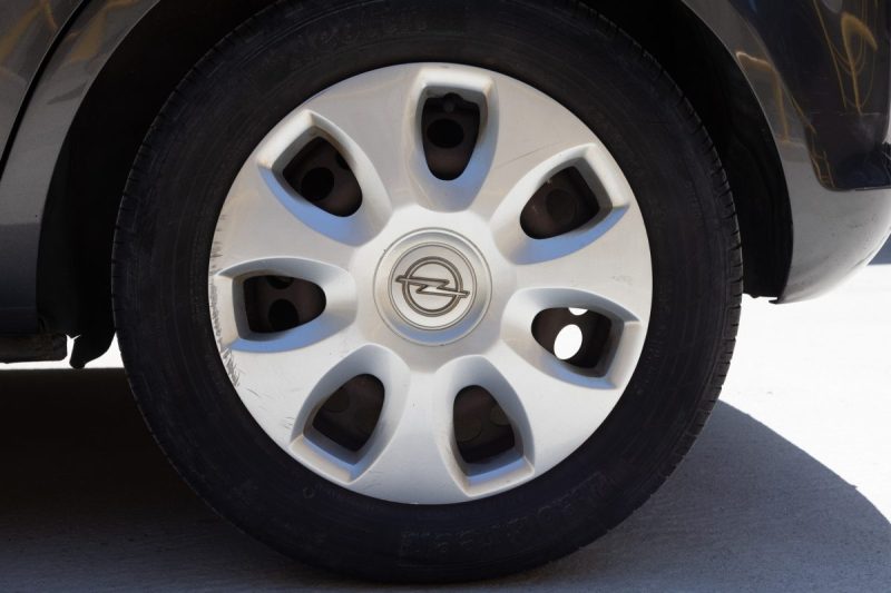 OPEL CORSA 1.3 CDTI 75 COOL LINE 2 2012