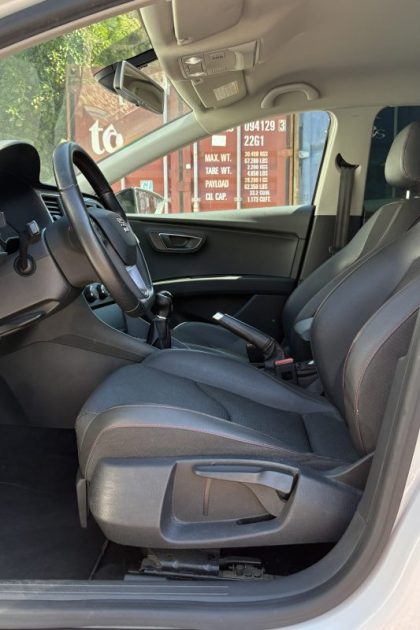 SEAT LEON FR SW 2.0 TDI 150ch FEUX AUTO / SEAT SOUND