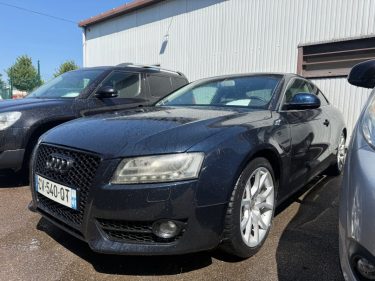 AUDI A5 2.7 TDI V6  POUR PRO UNIQUEMENT ( BOITE HS ) 