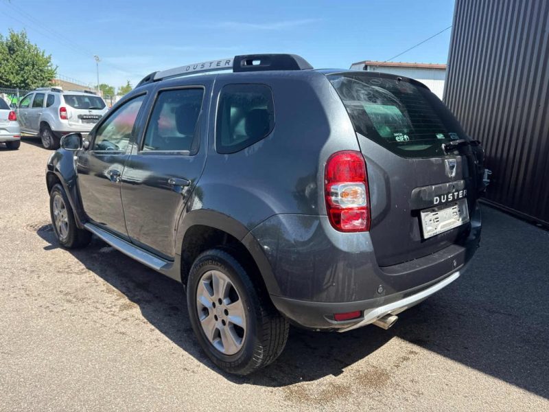 DACIA  DUSTER 1.5 DCI 110 LAUREATE 4X4  