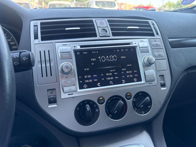 FORD KUGA 2.5T 200 TITANIUM 4X4 